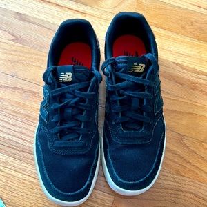 New Balance 300v2 black leopard - women’s size 6